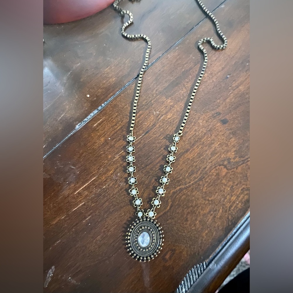 ⭐️Brass Necklace & rhinestone